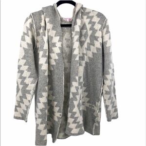 Woven heart women’s gray/white cardigan‎ sweater S